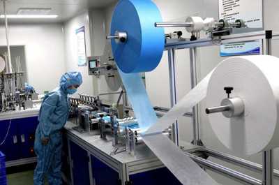 南寧日?qǐng)?bào):廣西-東盟經(jīng)開區(qū)口罩生產(chǎn)企業(yè)緊急復(fù)工 開足馬力保障供給